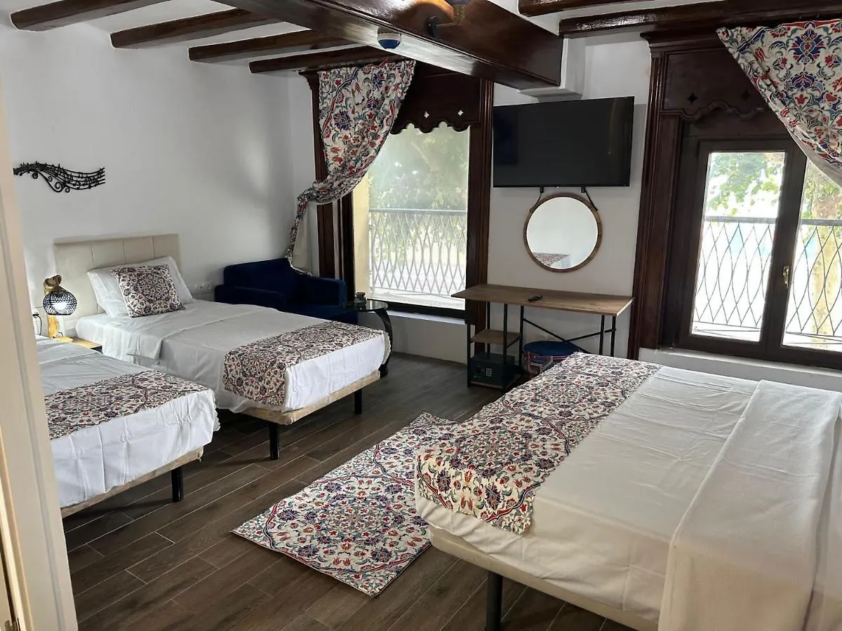 Vilador Beach Hotel マズノウ 3*,