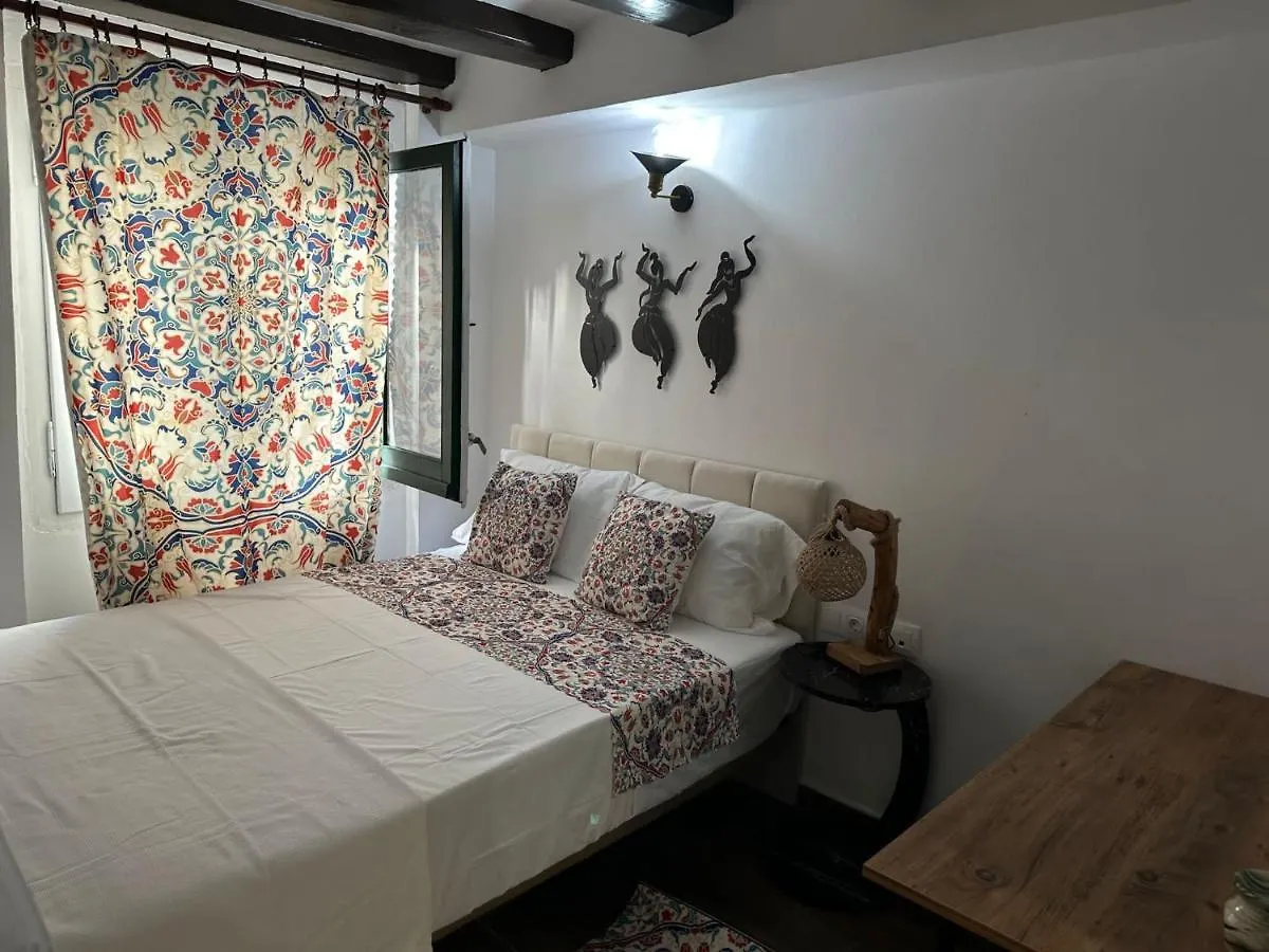 Vilador Beach Hotel マズノウ