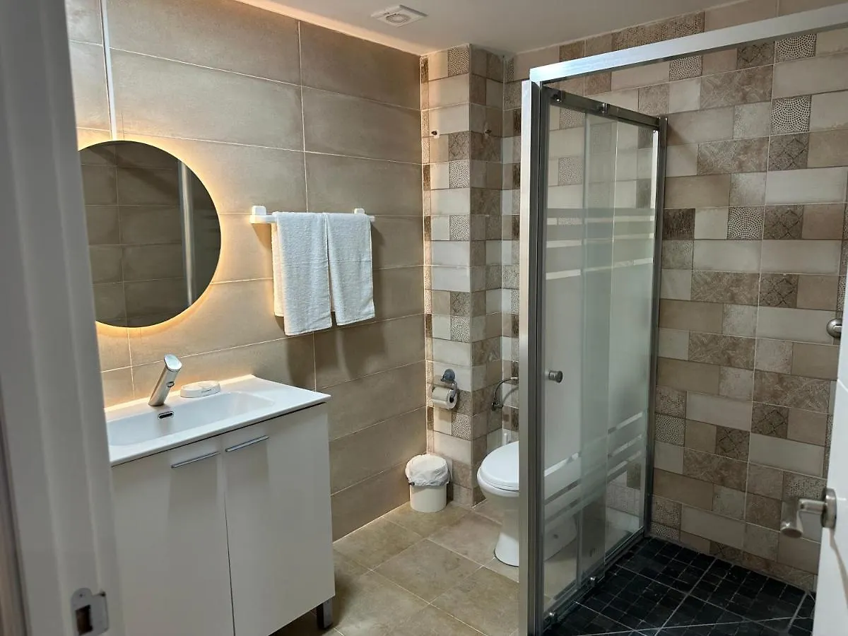 Vilador Beach Hotel マズノウ 3*,