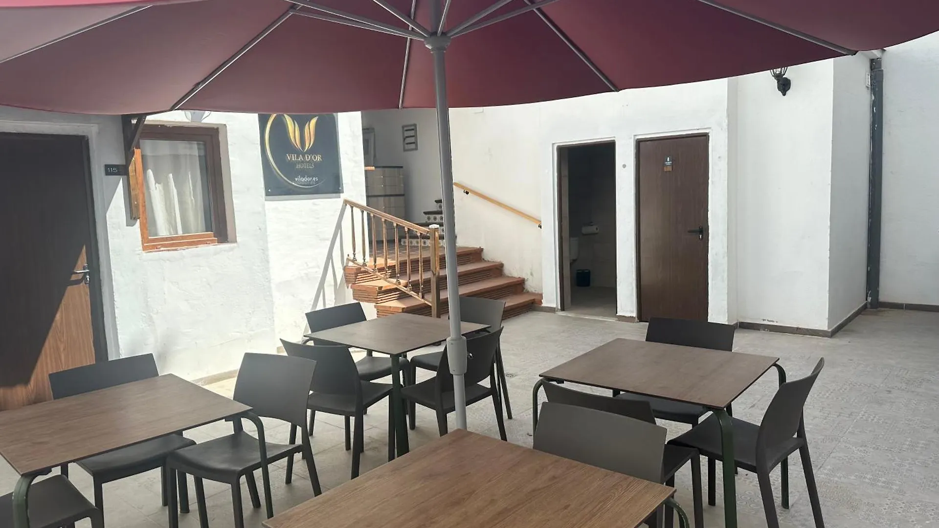 ***  Vilador Beach Hotel マズノウ スペイン