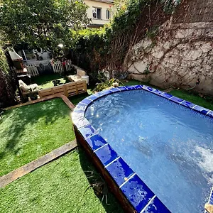 Casa En Junto A Playa Y Tren Hébergement de vacances