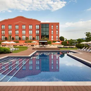 Dolce By Wyndham Barcelona Sant Esteve Sesrovires